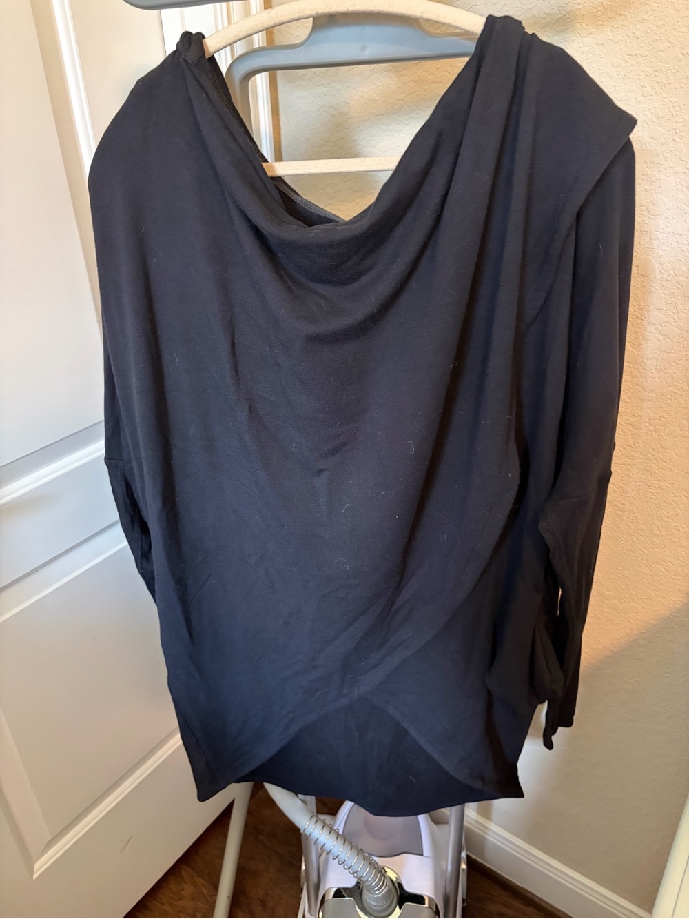 Athleta Black Draped Cowl-Neck Long Sleeve Tunic